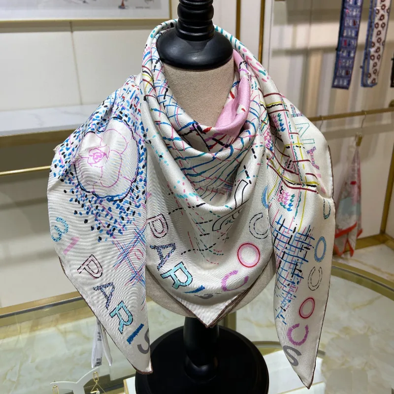 Foulard carré en soie de marque de mode haut de gamme, nouveaux cadeaux pour filles, bandeau de styliste, écharpe de Couple, accessoires exquis, sélection polyvalente de quatre saisons 90x90cm