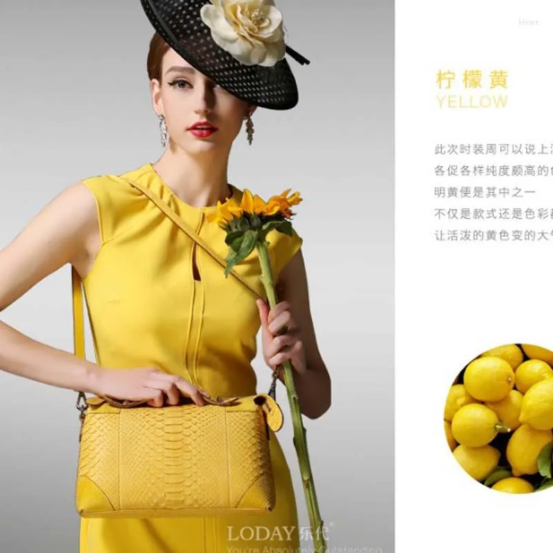 Evening Bags Ledai Leather Bag Women 2023 Fashion Korean Version With Python Skin Handbag Atmosphere