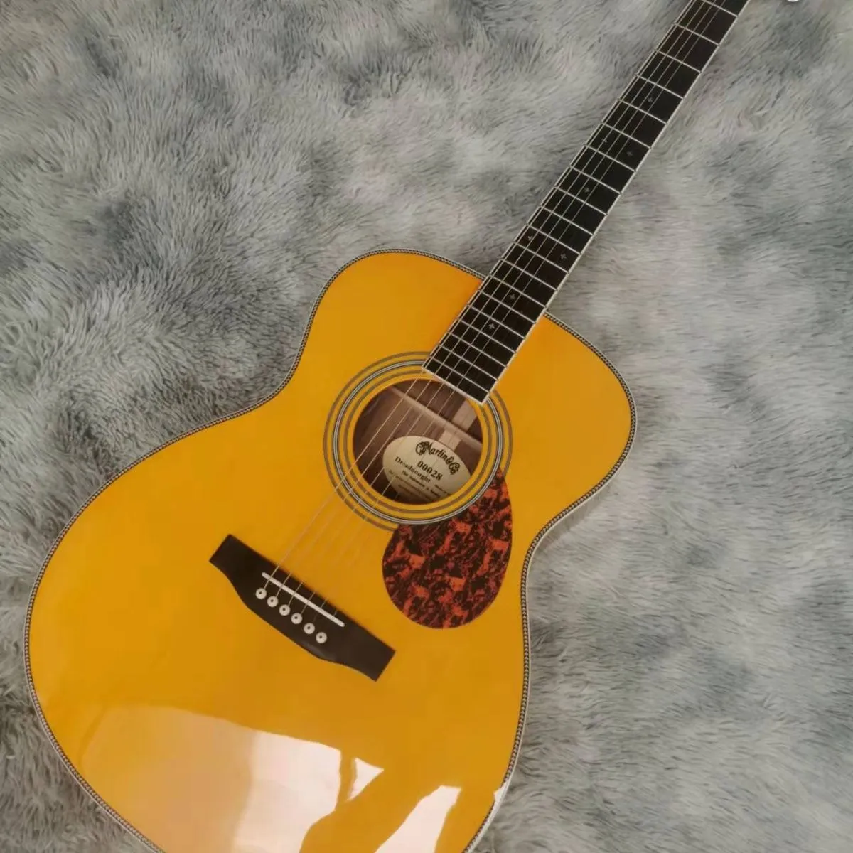 om Series face yellow 40 "ballad finger playing guitar electric wood guitar plus pickup Fisherman 301