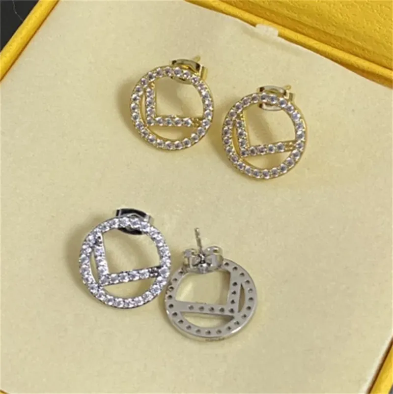 Designer Hoop ￶rh￤ngen f￶r kvinnors guld silver ￶rh￤nge lyxiga smycken h￤ngen kvinna charm stud dingle mode burch hoops ￶rh￤ngen f 2302253d