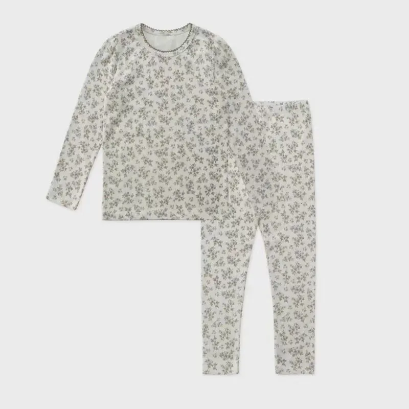 Pyjamas Auf Lager LOU Herbst Kleinkind Mädchen Floral Thermo-unterwäsche Eng Anliegende Weiche Haushalts Kleidung Baby Sets 230224