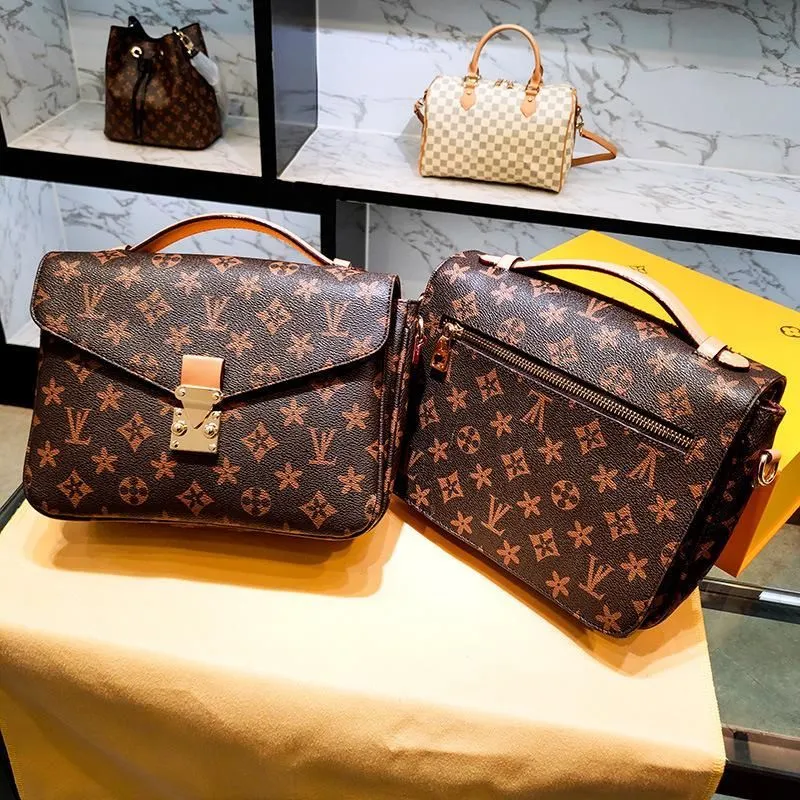 Luxury Designer Leather Messenger Bags For Women With Flap Luxury Designer Leather Messenger Bags For Women With Flap