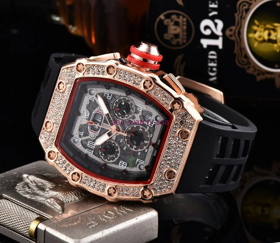 2023 Mens Fashion Sport Watch Shinning Watches Ошибные стали бриллиантовые часы All Dial Work Chronograph Rubber Strap R-Male Clock