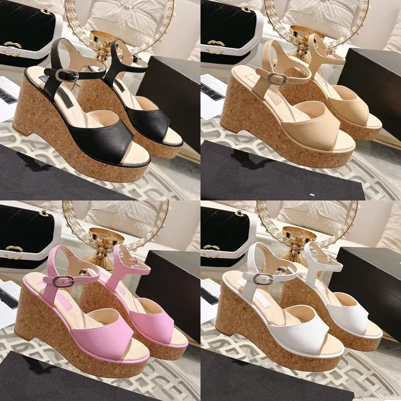 2023 Peixe-peixe de cor pura Sand￡lias altas sand￡lias femininas Designer feminino Luxo 100% plataforma de salto de couro Casual Sandal Spring Summer Summer Sexy Sapatos de salto confort￡vel