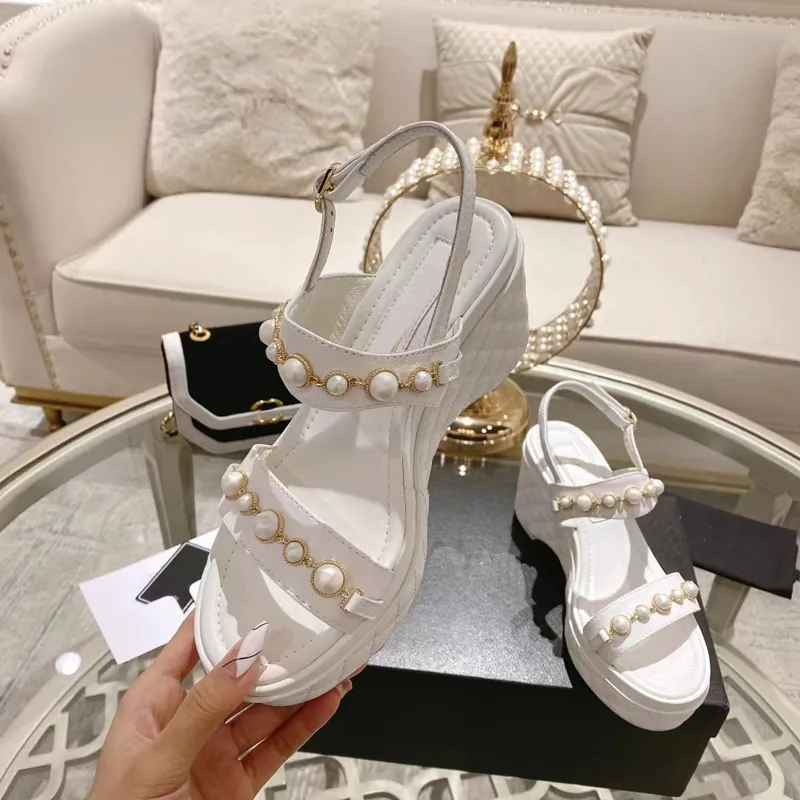 2023 designer luxury Square head toe sandals womens Leather temperament Black white pink one word buckle shoes ladys sexy fashion Pearl metal chain high heels sandal