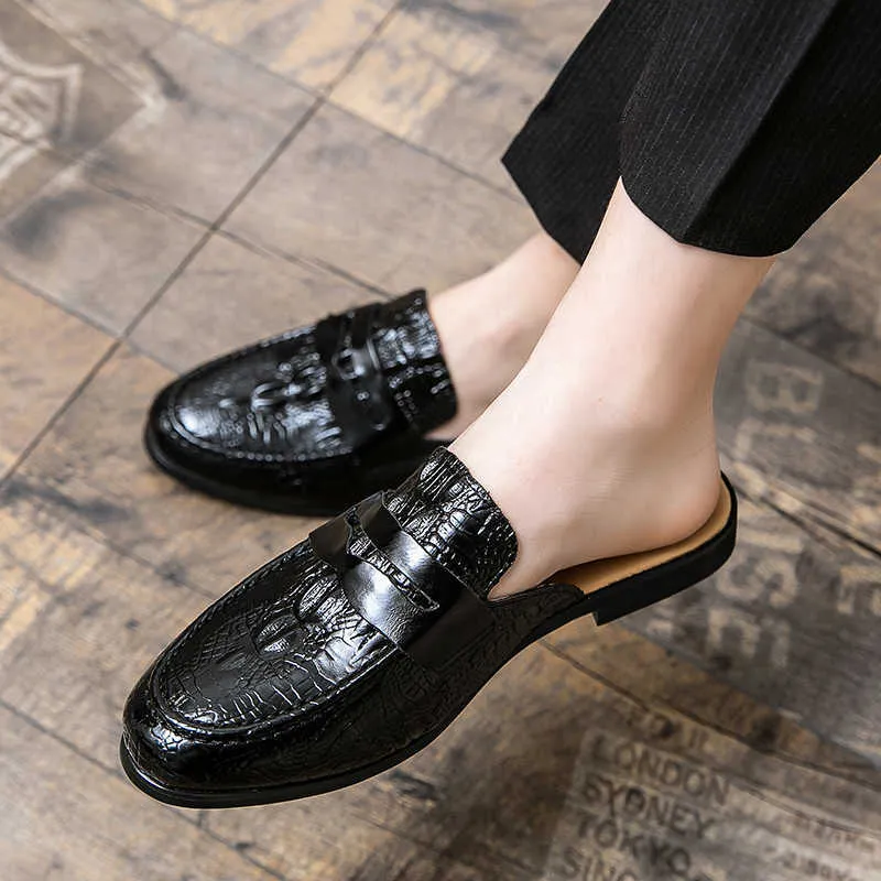 Klänningskor 2022 Summer Men Mules Outdoor Leather Casual Shoes Breattable Half Slippers Crocodile Pattern Man Half Shoes Man Penny Loafers R230227