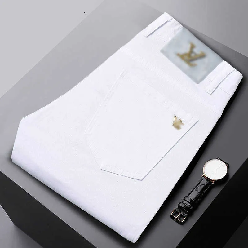 Luksusowe męskie dżinsy projektant 2024 Białe dżinsy męskie mody swobodne spodnie haftowane rozciągnięte szczupłe przystojne Z#012