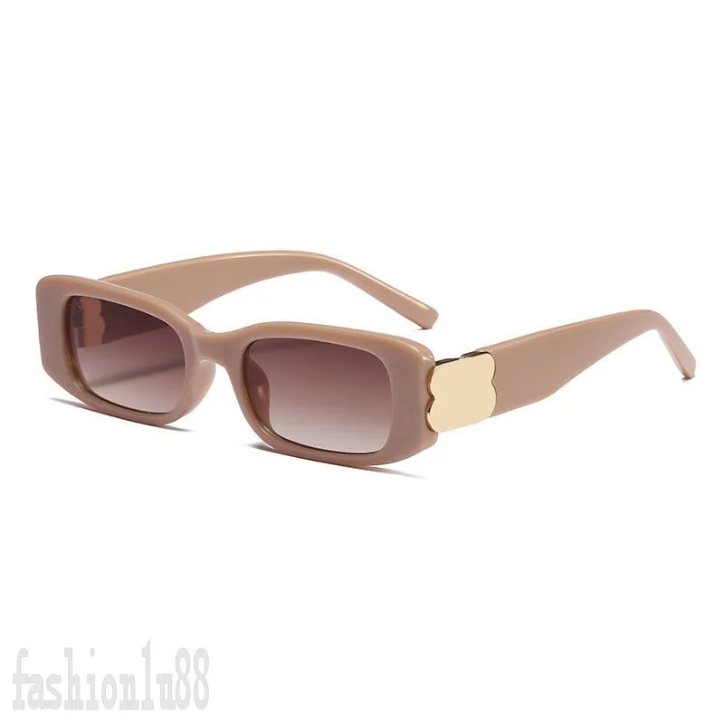 Męskie okulary designerskie luksusowe spolaryzowane okulary przeciwsłoneczne ochronę UV Mężczyzn Party Shades Occhialia Da Sole Litera Wyplaty Gold Puste Out Plastikowe okulary przeciwsłoneczne PJ025 C23