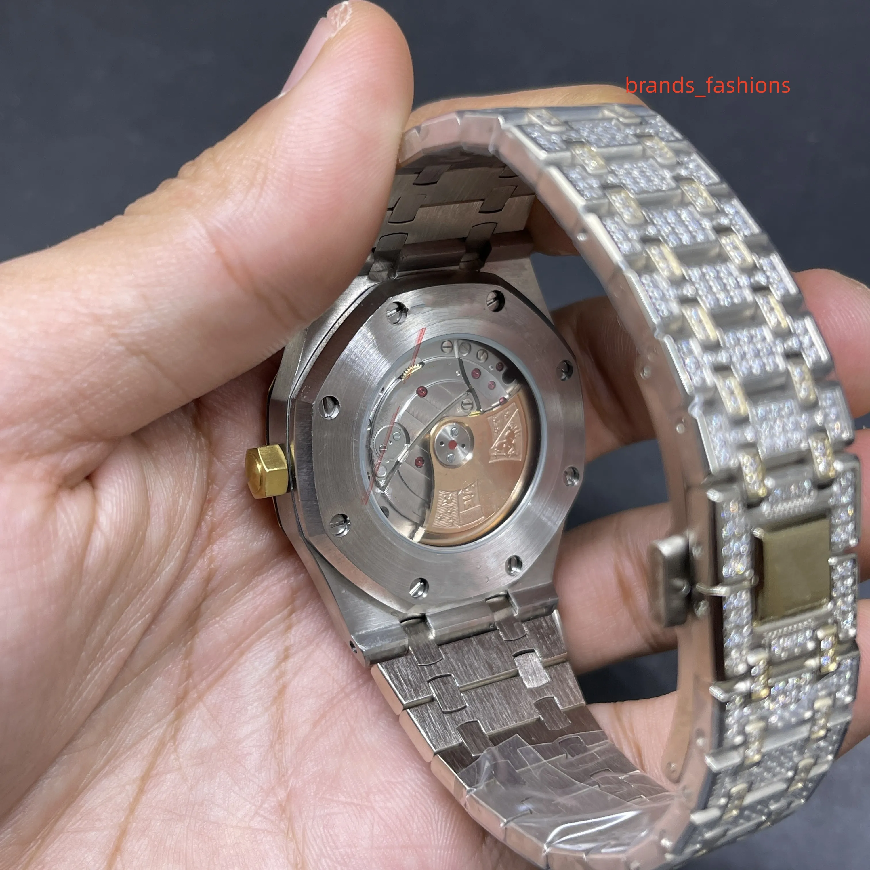 2023ice Diamond Watch Shiny Case 42mm Automatiska klockor Två ton Sier Gold Diamonds Steel Glass Back