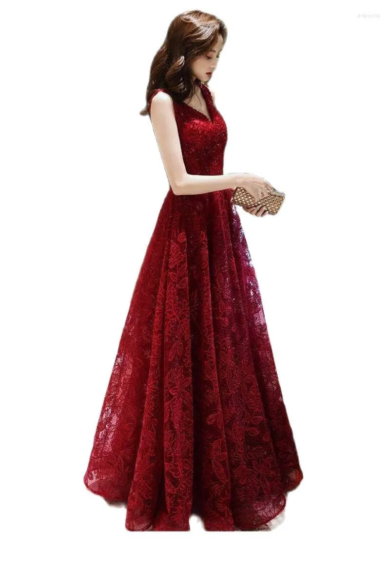 Casual Dresses N1128 Luxury V-hals mörkröd långa kvinnor elegant snörning upp robe formell klänning flicka golvlängd bröllop fest prom klänning