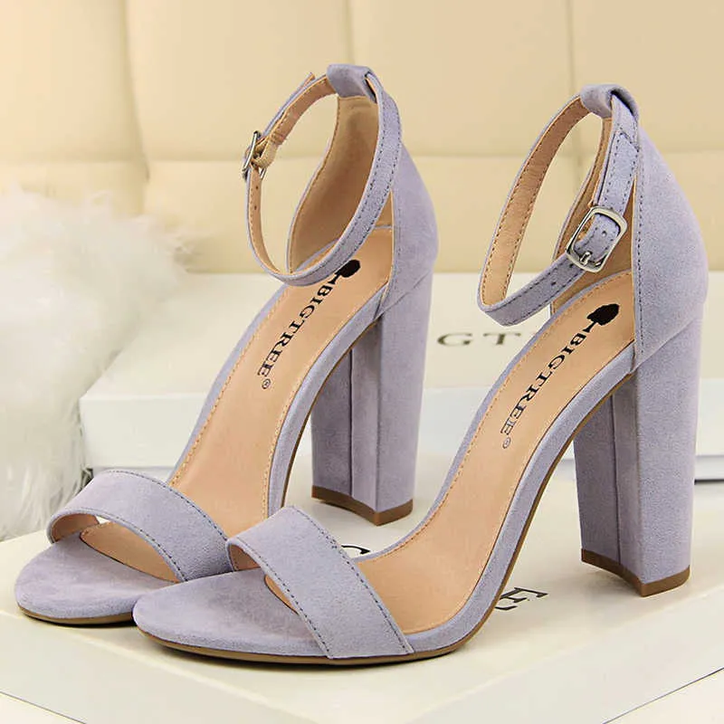Sandals 2023 Summer Concise Women 95cm Stripper High Heels Wedding Sandals Purple Pink Block Heels Ankle Strap Sandals Plus Size Shoes Z0224