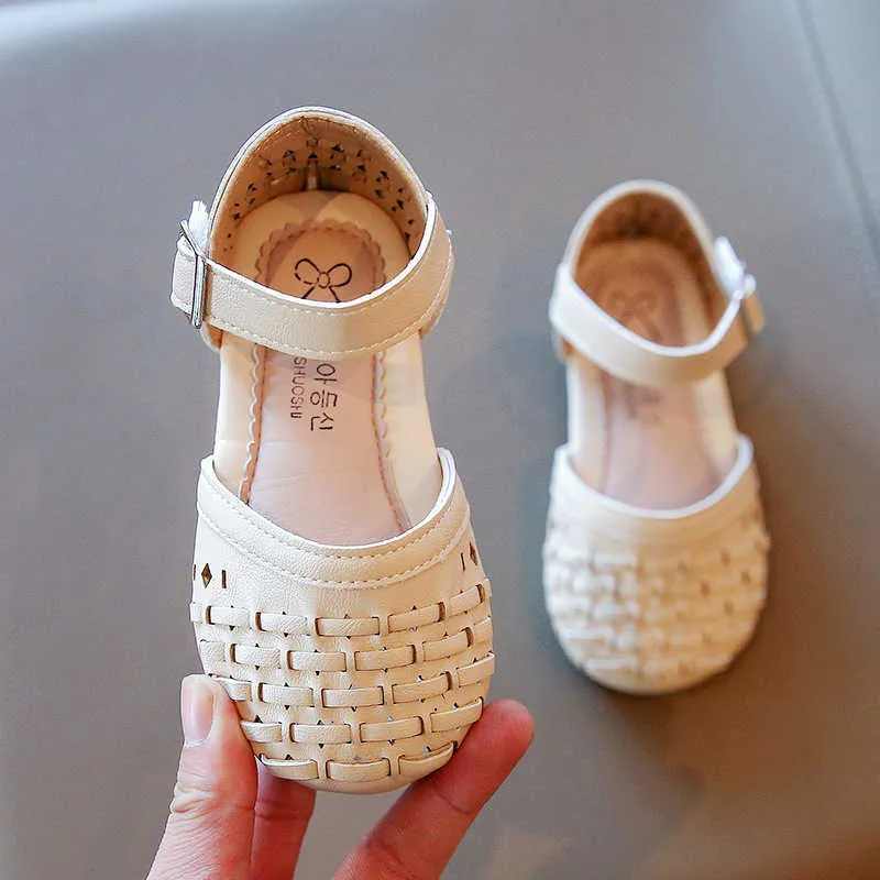 Sandalen lente zomer meisje geweven half sandalen kinderen kinderen baby holle platte schoenen mode ademende casual schoenen z0225