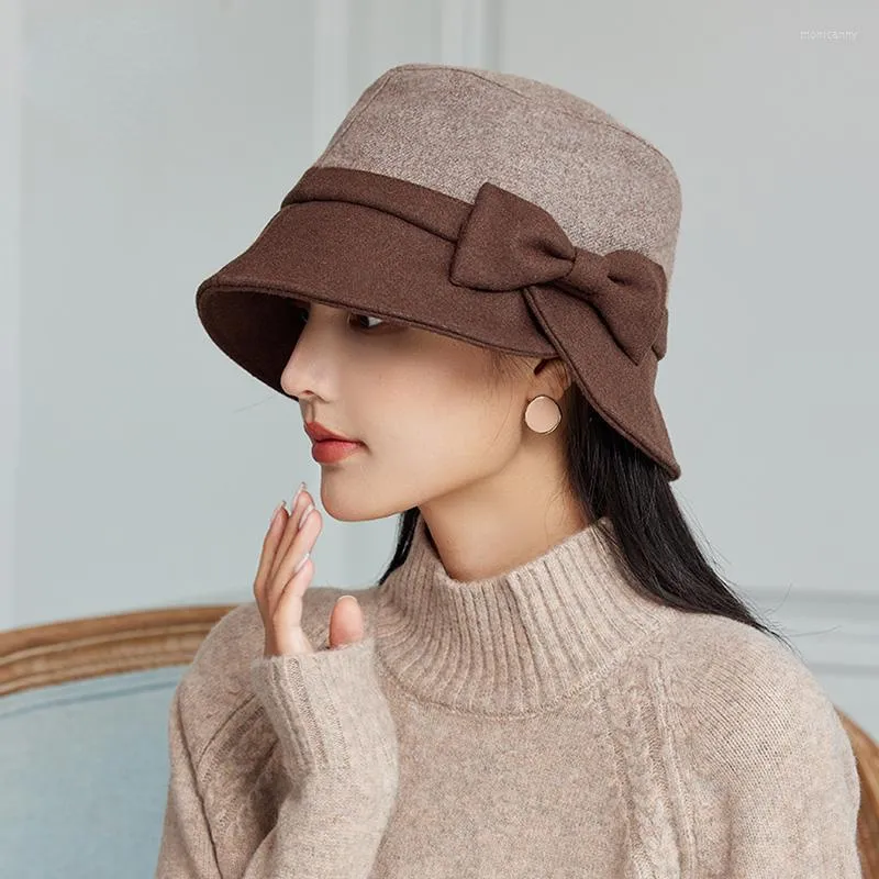 Berets 2023 Autumn And Winter Mother Headwear High Quality Wool Flat Top Woman Bucket Hat Lady Fashion Felt Fedora Hats