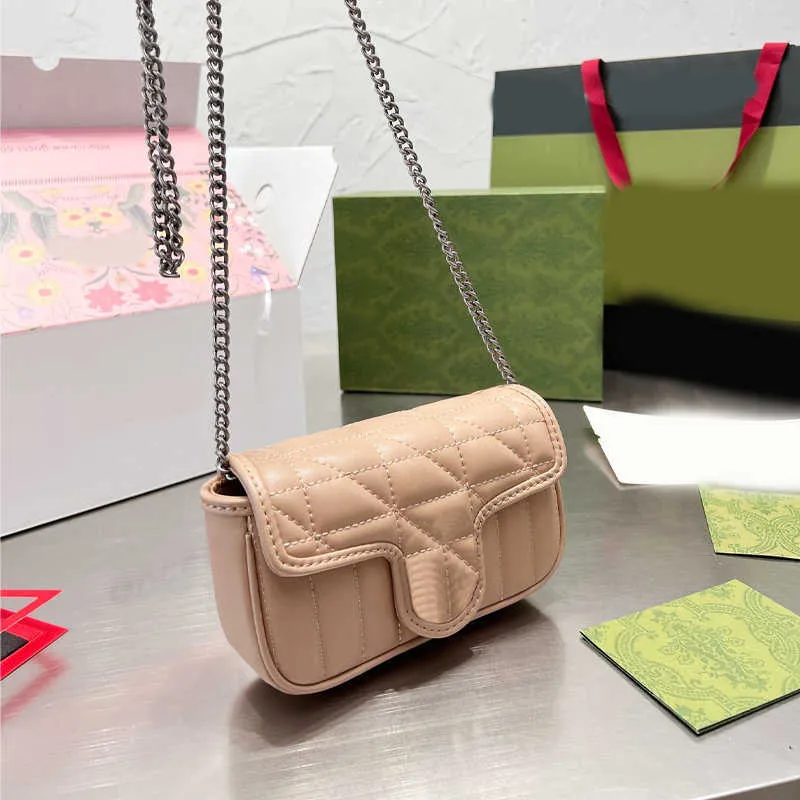 حقائب أزياء الأزياء حقائب أزياء النساء أكياس كاميرا صغيرة لوكوريس سلسلة حقيبة يد مربعة ملمس أزياء مقاطع محفظة