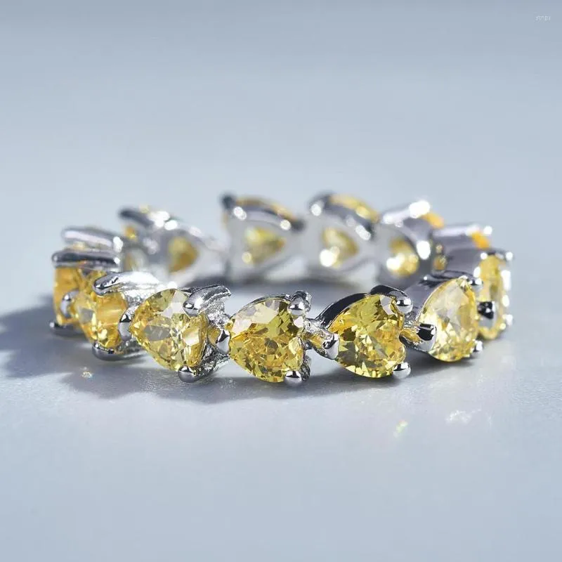 Pierścienie klastrowe miłosne serca żółte kryształowe szlachetne kamienie diamentów dla kobiet 18K biały złoto srebrna biżuteria modna akcesorium