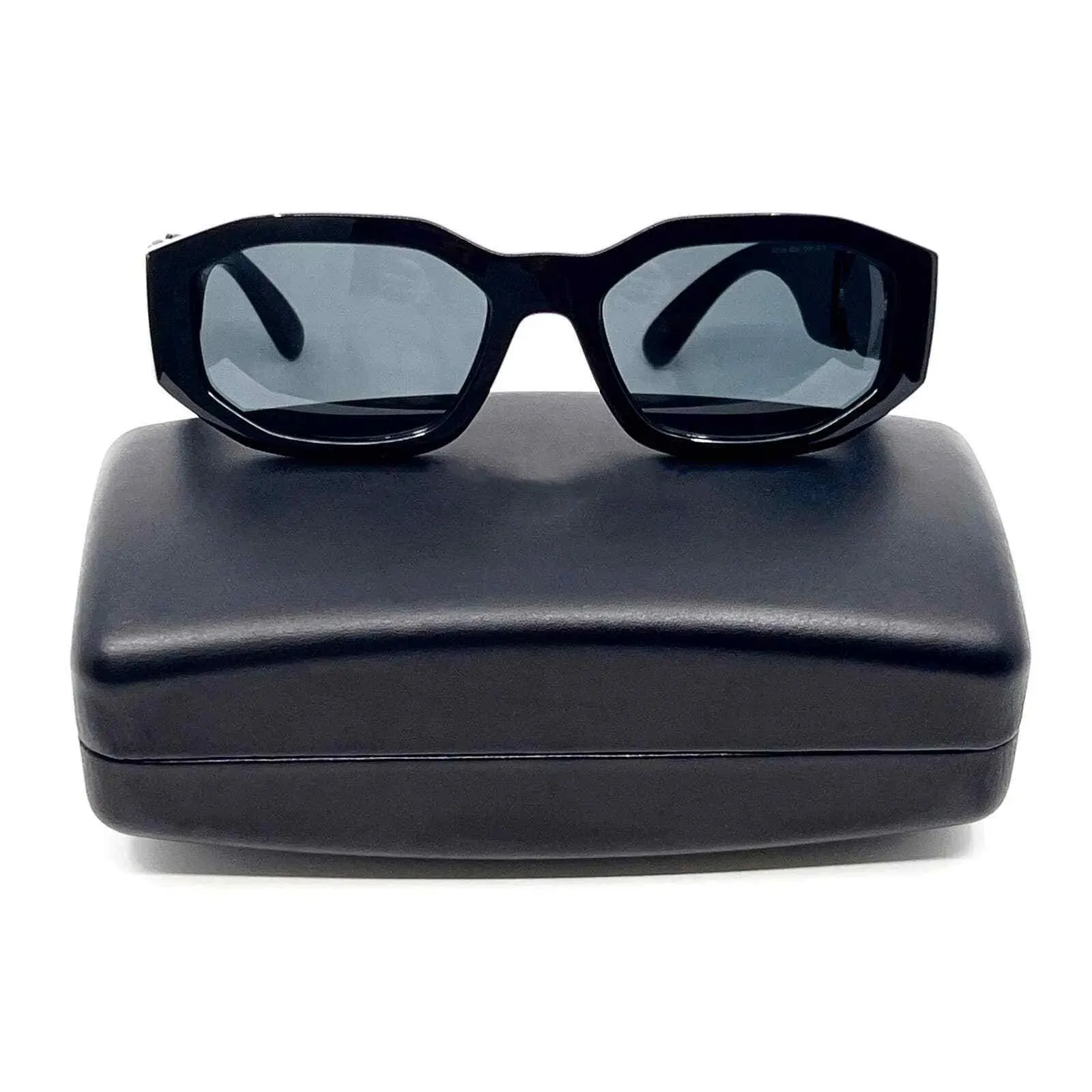 Unisex Square Solglasögon Mens Kvinnor Luxur Designer Sun Glasögon Fashion Märke för män Kvinna Glas Kör UV400 Adumbral med låda Hög kvalitet