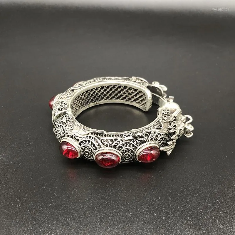 Hänge halsband porslin folk gamla rubin tibetansk silver inlagd med greenstone jade armband 009