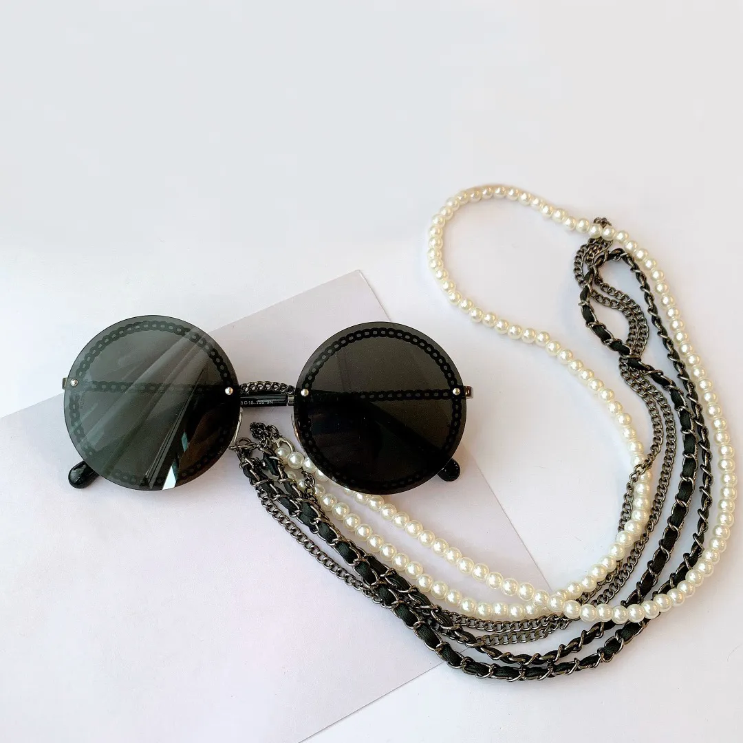 Schwarze runde Sonnenbrille für Damen, 4245, goldfarbener Rahmen, Designer-Sonnenbrille mit occhiali da sole, Sunnies UV400-Brille ohne Kette