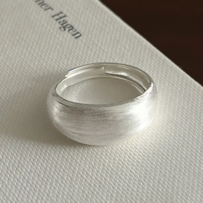 Autentisk 925 Sterling Silver Wide Surface Ring High Frosted Justerbara ringar Bröllopsbandgåvor för kvinnor