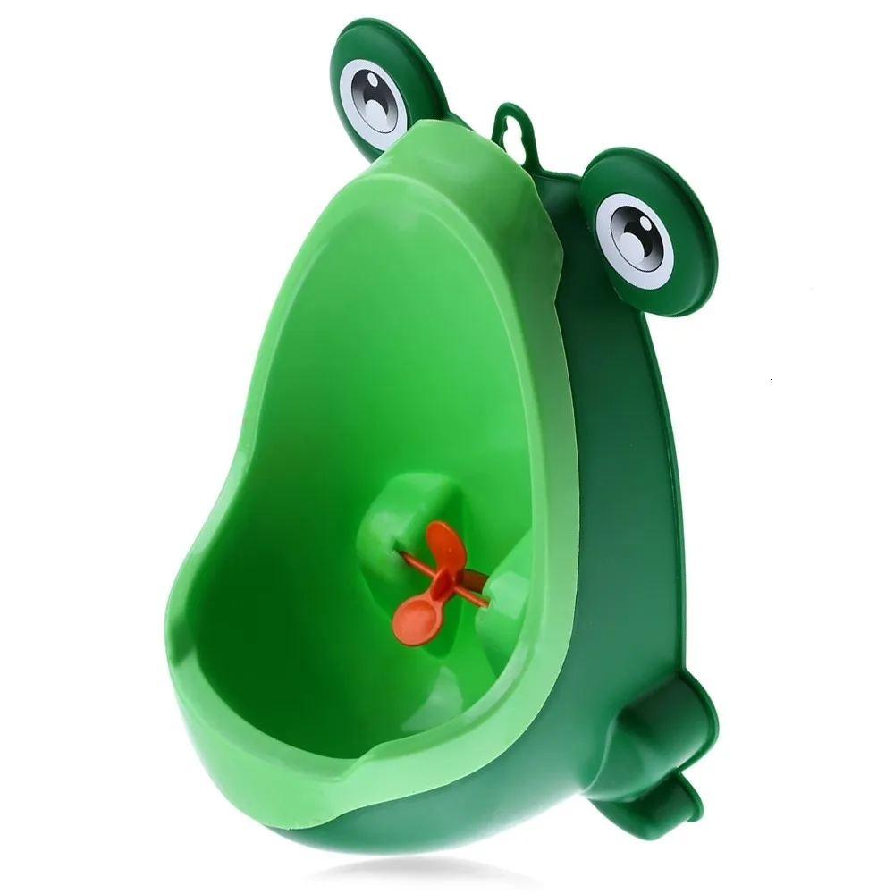 Seat Covers Baby Boys Standing Potty Frog Shape Wall-Mounted Urinals Toilet Training Children Stand Vertical Urinal Potty Pee Infant Toddler 230227