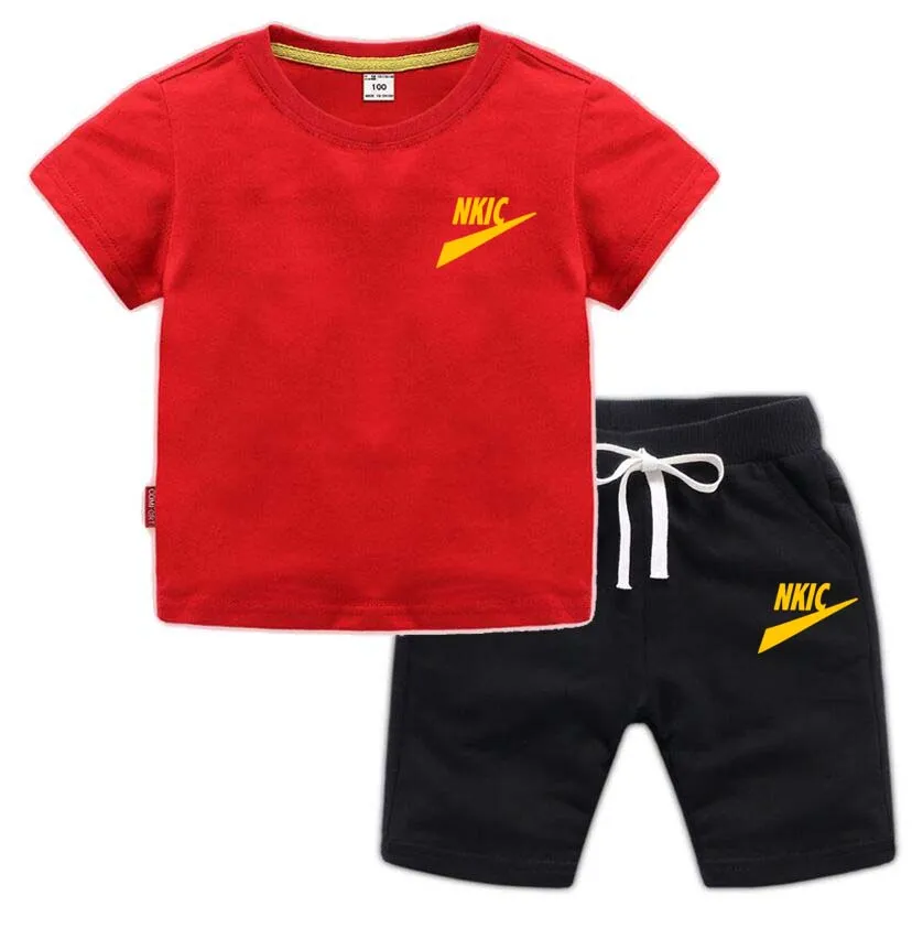 Fashion Spring Autumn Kids Cotton Clothing Set Baby Boy Brand Print Short Sleeve Shorts 2pcs Set Spädbarnsutrustning Barn Småbarn Casual Suit Set