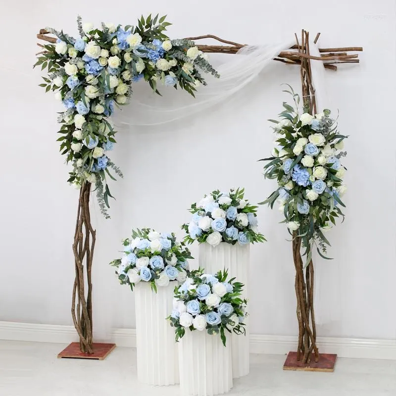 Decoratieve bloemen kunstmatige blauw groen plant roze bloemen buiten bruiloft achtergrond boog deco hang bloem rij arrangement feest vloer bal