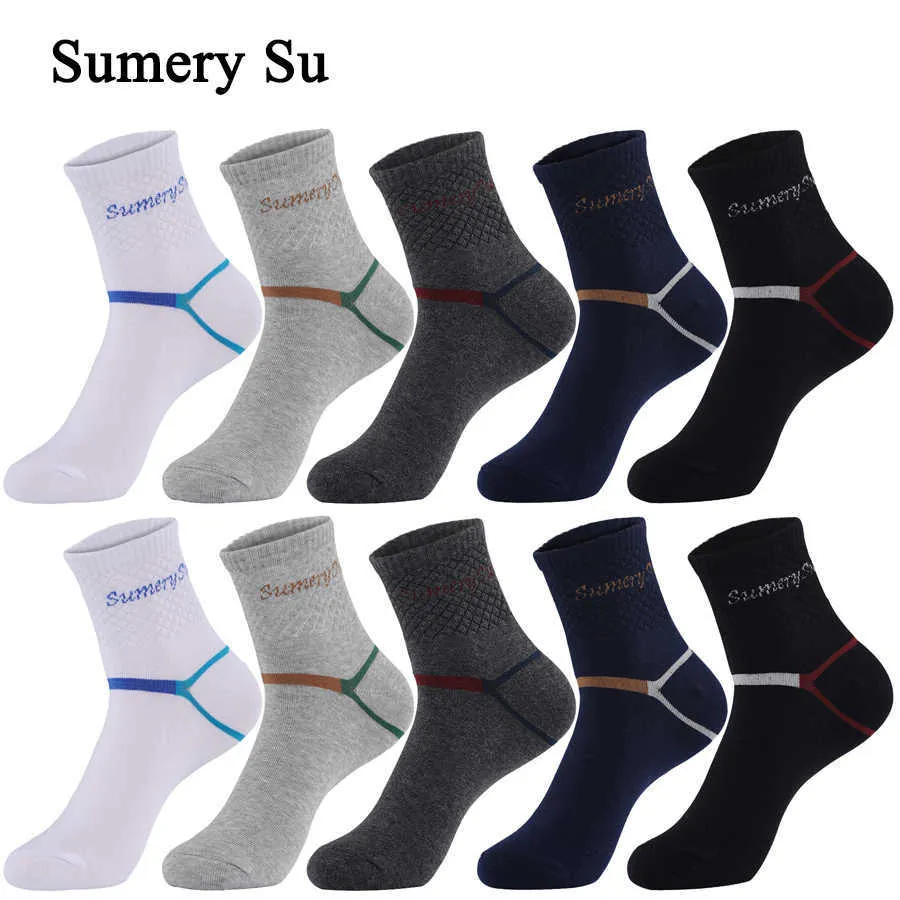 Herrstrumpor 5 parskalar Sports Socks Män Bomull Ny design Långt löpande utomhus atletisk camping vandring strump resor avslappnade manliga gåvor z0227