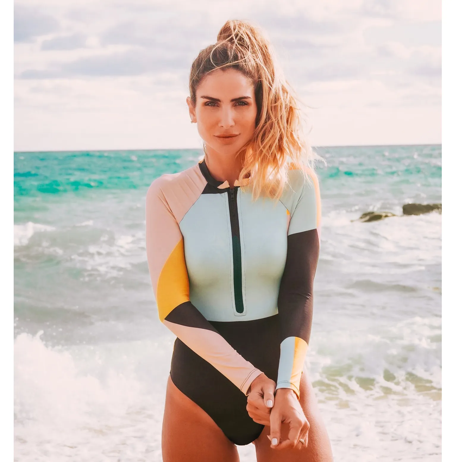 Ropa de bano Traje de bano de manga larga Traje de bano para surf Traje de bano negro y estampado Traje de bano retro Trajes de bano vintage de una