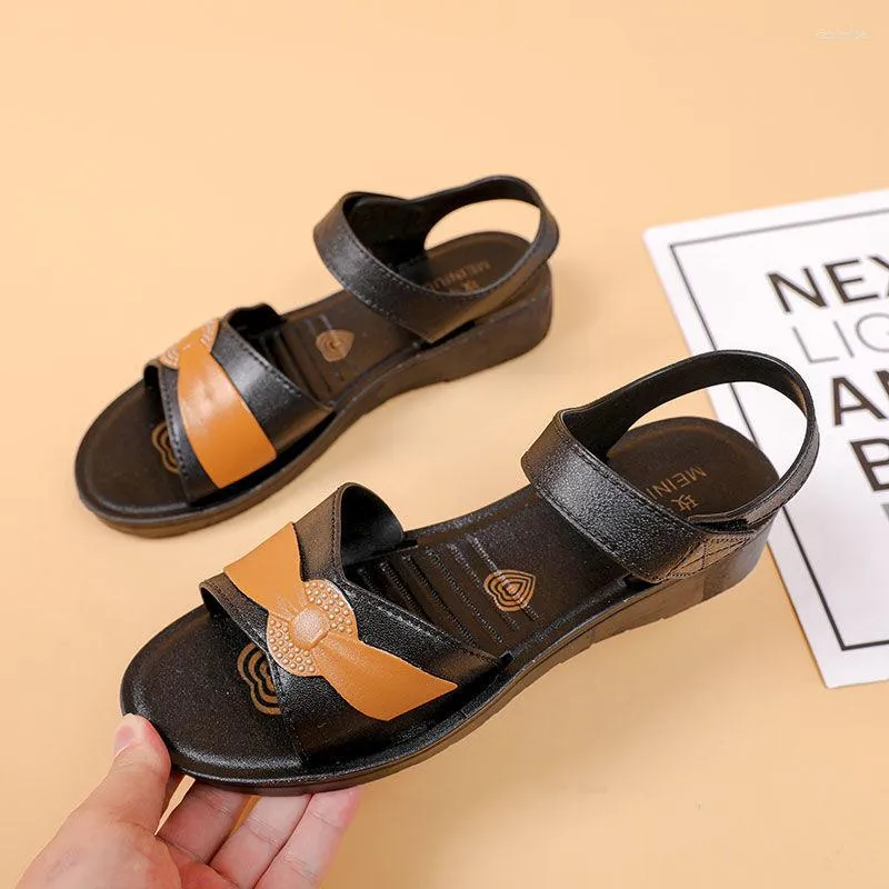 Sandalen voor oudere dames hot sale