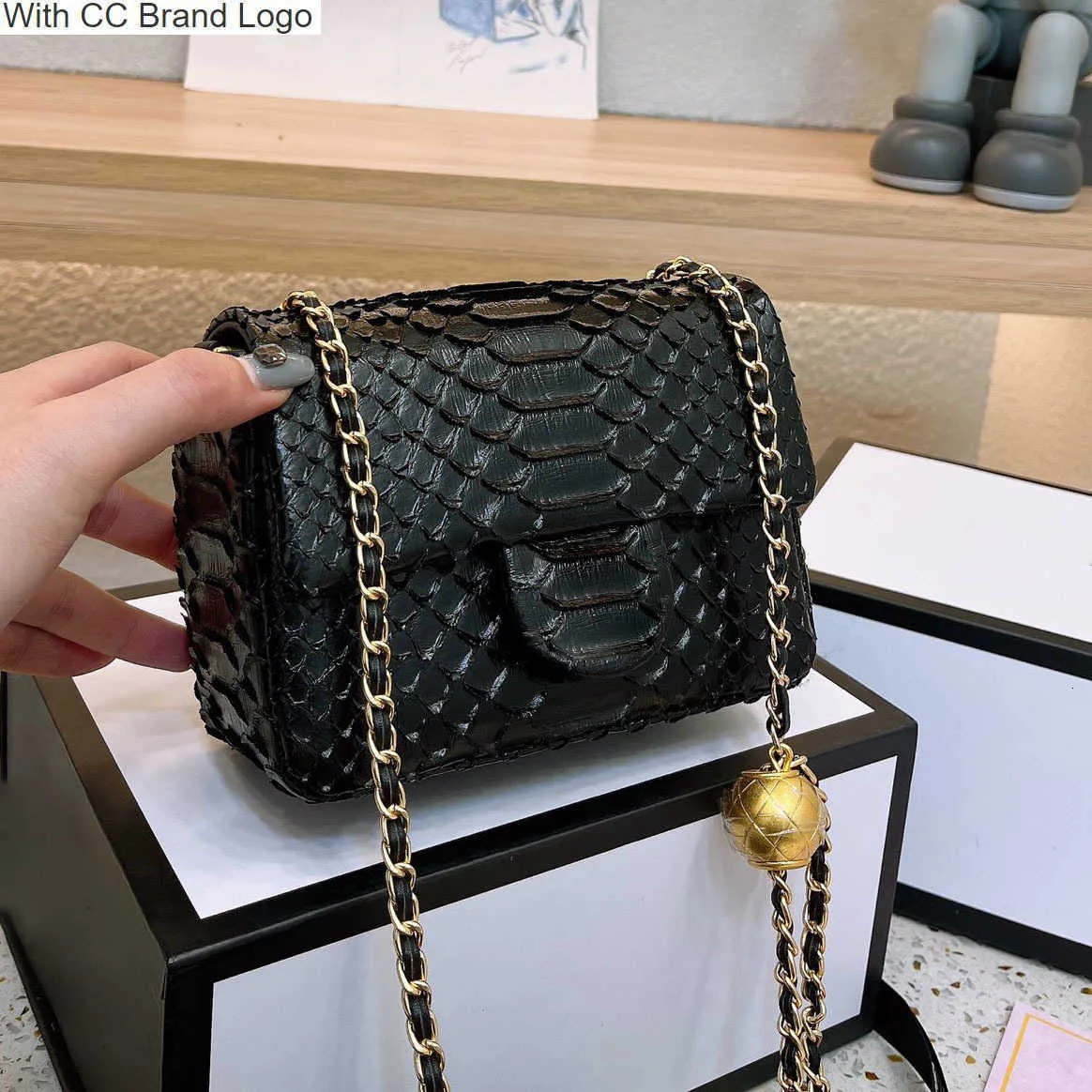 CC Brand Shoulder Bags 17/20CM Ostrich Quilted Brush Ball Flap Bags Designer Luxury Handbags Wallets Vintage Black Gold Metal Hardware Chain Womens Crossbody Sh