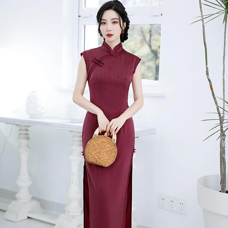 Etniska kläder kvinnor sexiga smala ärmlösa långa cheongsam tryck elegant nyhet qipao vintage kinesisk festklänning m-xxxxl orientaliska klänningar