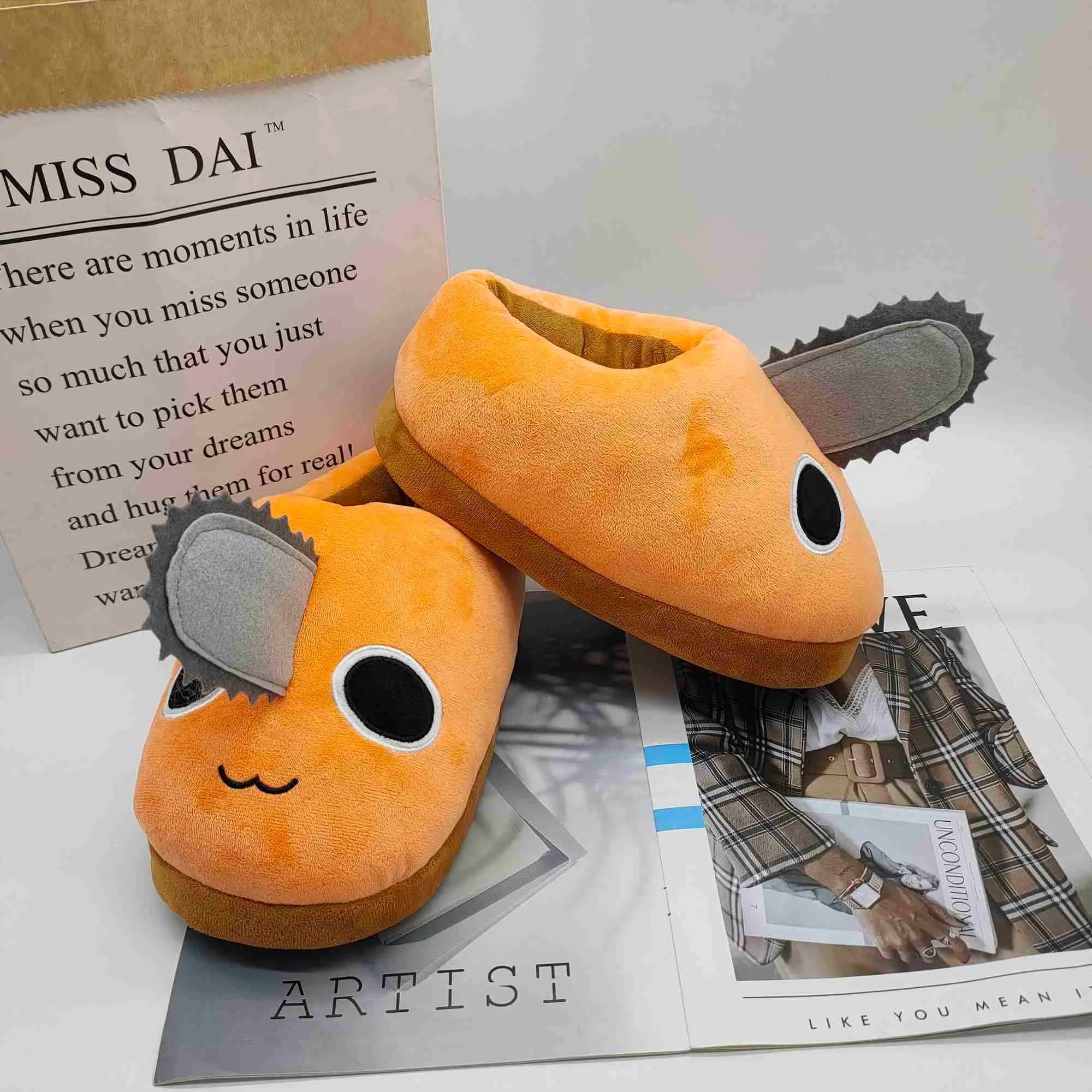 Slippers Chainsaw Man Pochita Plush Slipper Pochita Peluche Chainsawman Shoes Anime Happy Orange Dog Stuffed Soft Toy Kawaii Plushie Gift Z0215