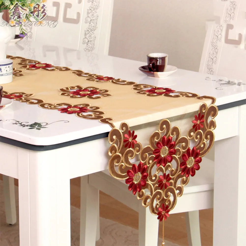 Chemin de table Style européen manuel creux broderie tissu décoration de mariage salle à manger campagne décor à la maison 230227