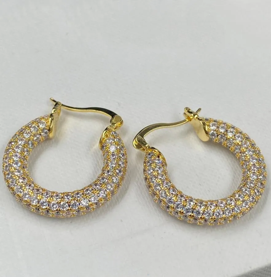 أقراط أزياء بسيطة من الأزياء Aretes Orecchini مصممة مصممة Crystal Crystal Dangle Danger arring لها ختم مع مربع