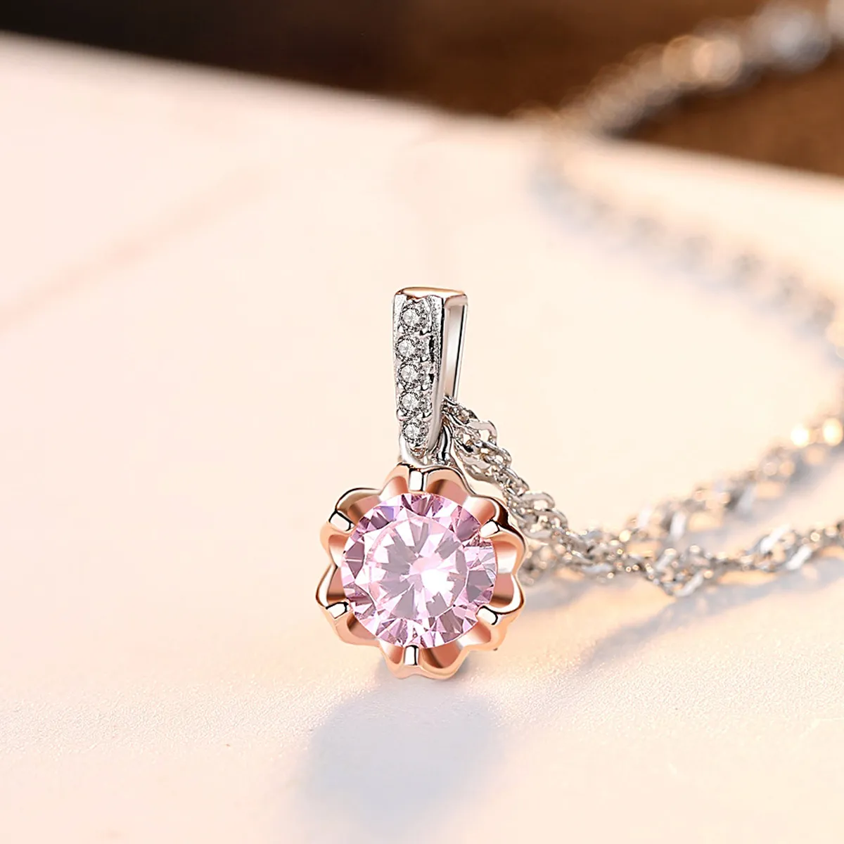 Korea Sweet Style Colorful Gemstone S925 Silver Pendant Halsband Fashion Women Shiny Zircon Rose Gold Clavicalis Chain Halsbandsmycken