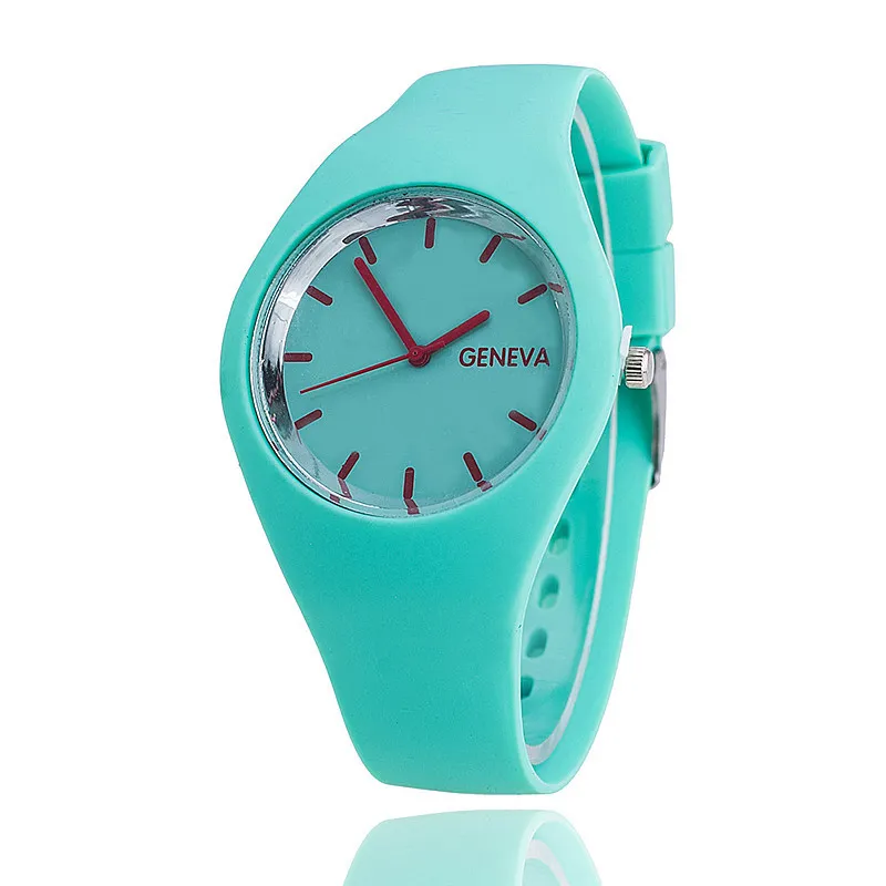 Arder Lady observa os relógios de pulso ultrafinos da moda com pulseira de silicone de cor creme de cor creme, Montre de Luxe