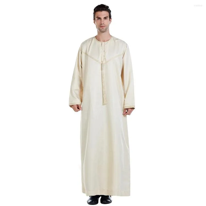 Etniska kläder 2023 Muslimska män Jubba Thobe med Pendant Lång ärm Runda nackmode Casual Robes Islamiska arabiska kaftan manlig abaya s-xxxl