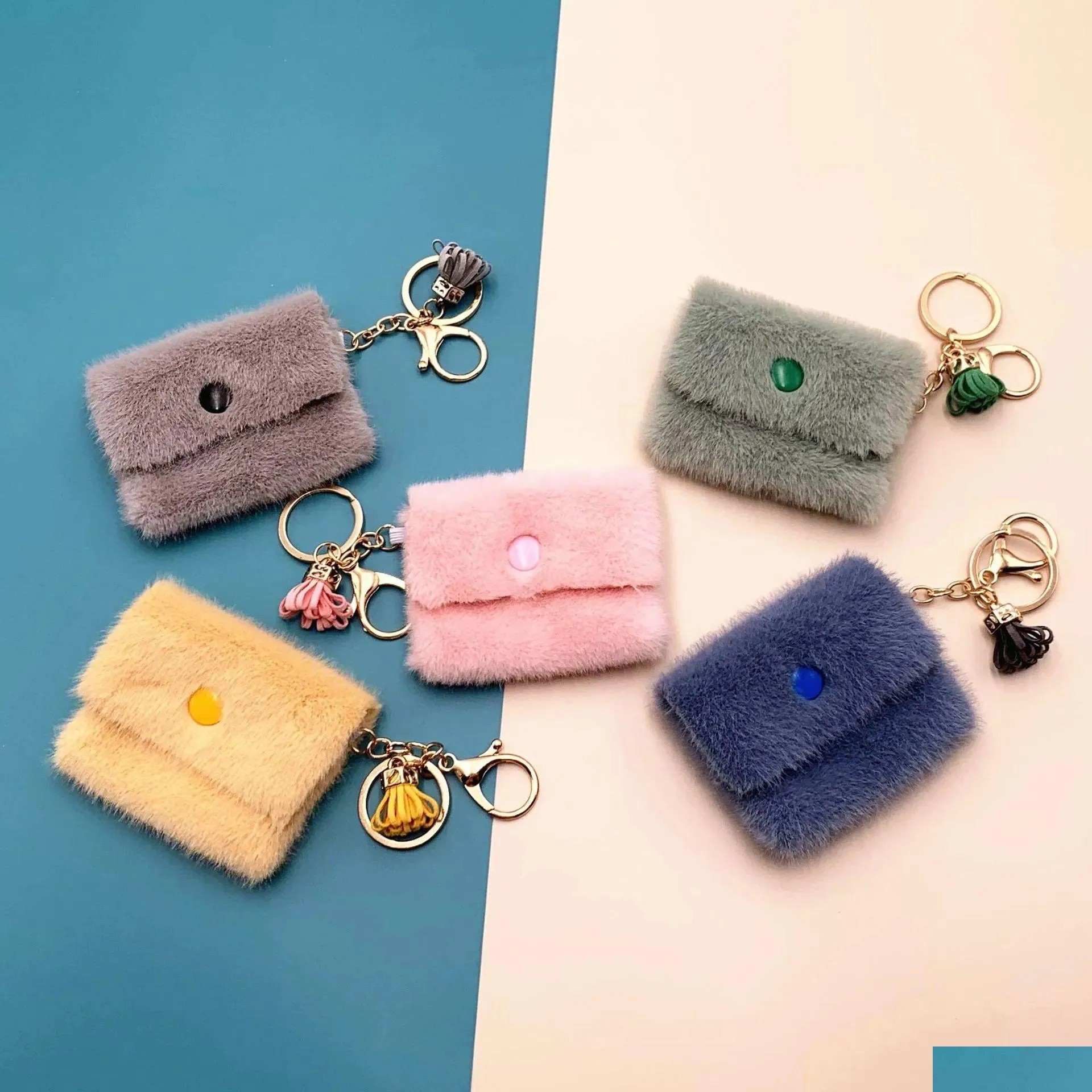 Keychains Lanyards Creative Lady Mini Coin Purse Keychain Söt imitation Mink Fur Bag Pendant Kvinnor smycken Key Chain Gift Drop de Dhqkq