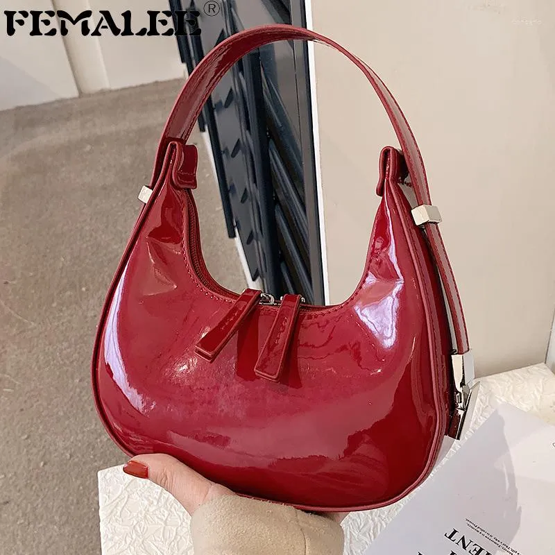 Sacs à bandoulière Texture cuir verni femmes sac à main de créateur de luxe mode Vintage Double fermeture éclair sac à main demi-lune croissant Hobos