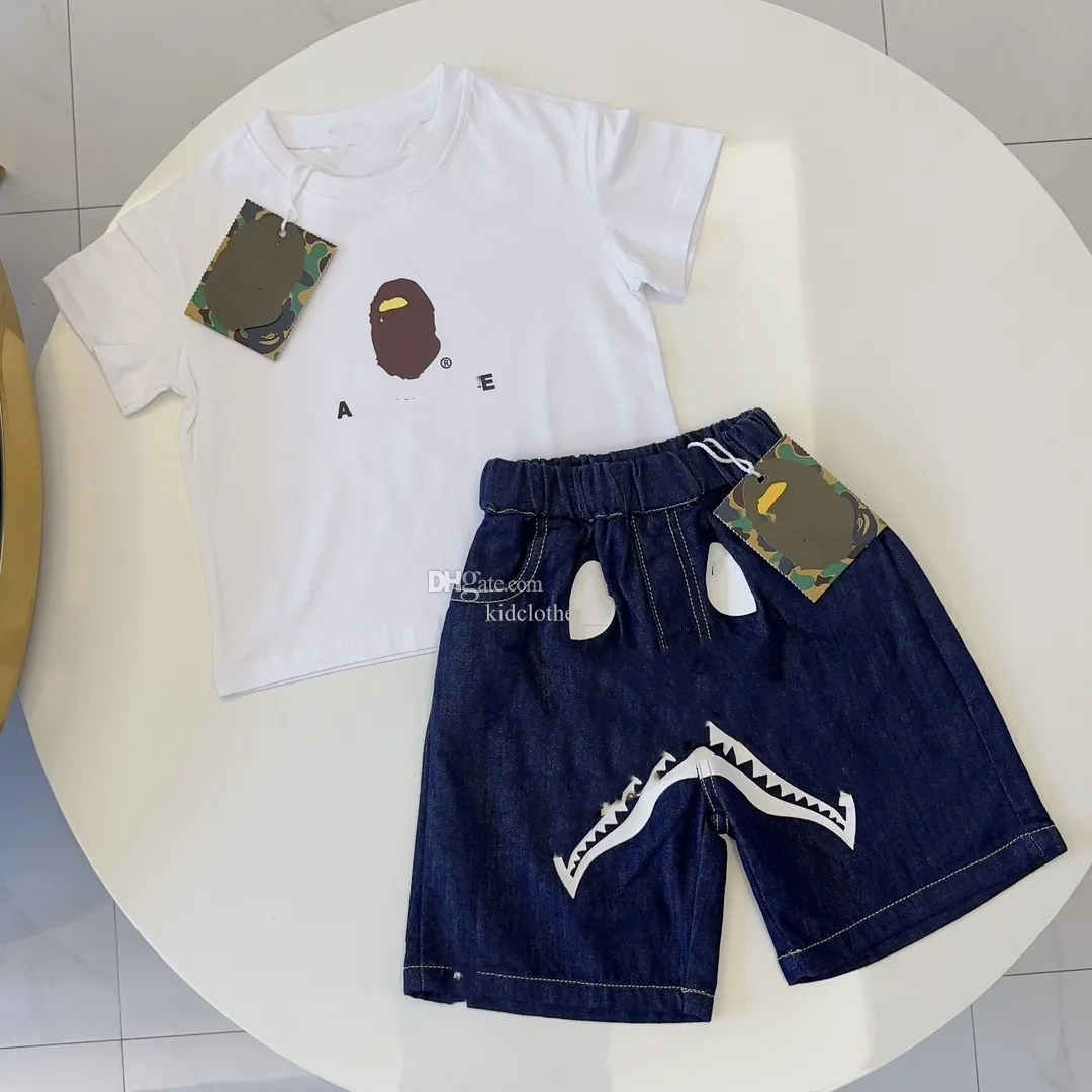 Kinder-Designer-Set, Babykleidung, Kinder-T-Shirt, Mädchen, Junge, kurzärmelig, Kleinkindkleidung, 1–15 Jahre, Kinder-T-Shirts, luxuriöse Sommerbuchstaben mit Etiketten