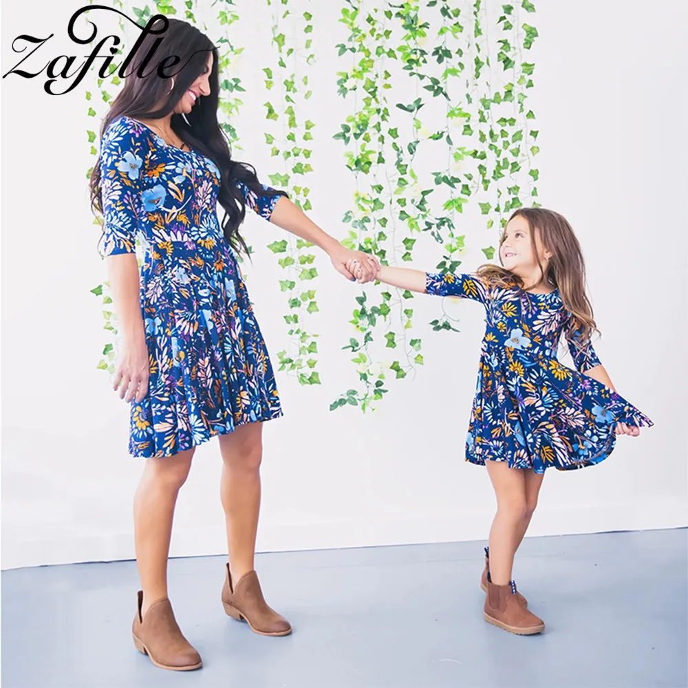 Familie Bijpassende Outfits ZAFILLE Lente Moeder en dochter jurk Blauw Bloemenprint Mama me Jurk Look Moeder Dochter Kleding 230601