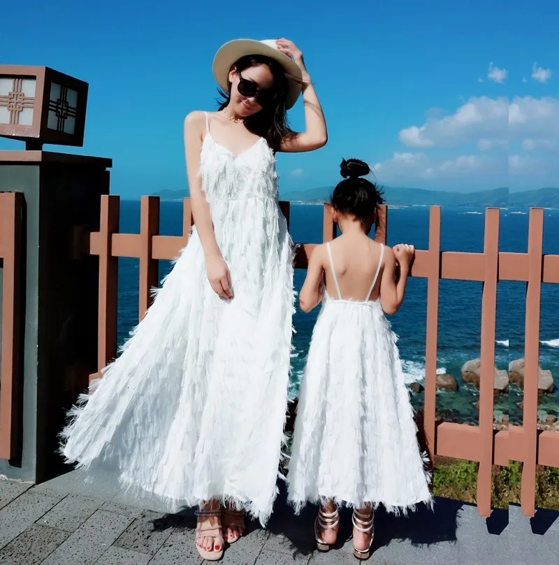 Family Matching Outfits Tank Tassel Mother Daughter Dresses Look Mommy and Me Clothes Mom Mum Baby Women Girls Dress Clothing 230601