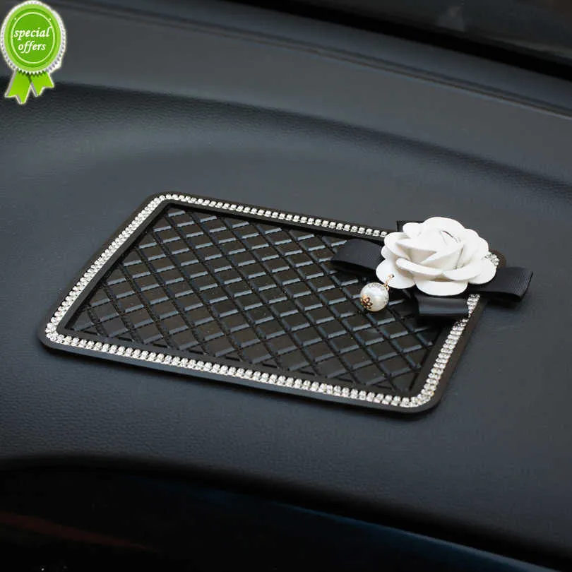Ny Crystal Car Anti-Slip Mat Flower Diamond Non Slip Pad For Phone Solglasögon Holder Sticky Pad Car Interior Decor Accessories