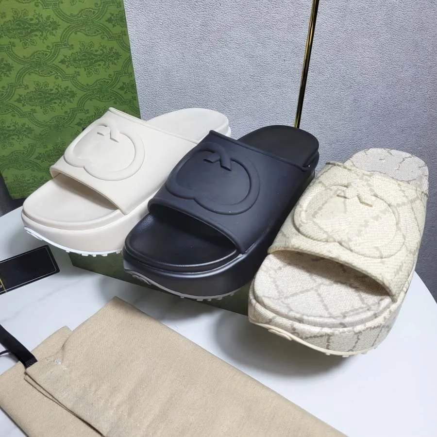 designer sandaler tofflor rutschkanor Dam rutschkana sandal med Interlocking G enfärgad tjock botten gummi mjukt läder spänne svart Herr tofflor