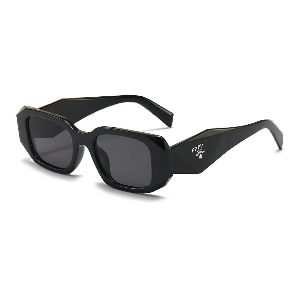 Designer zonnebril Klassieke brillen Bril Outdoor strandzonnebril voor man Vrouw Mixkleur Optioneel Driehoekige handtekening
