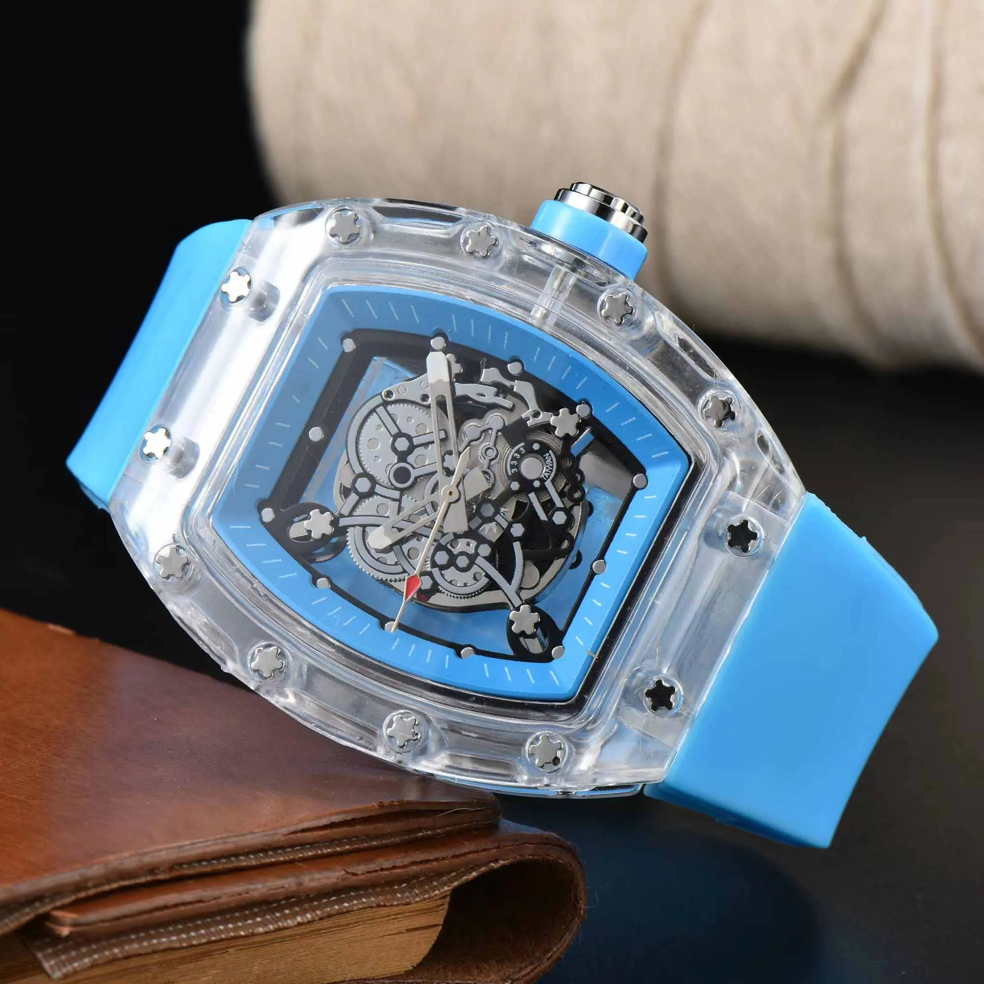 AAA Herrarna Sapphire Mirror Top Designer Högkvalitativ DATAjust 47mm kvartsklocka Lysande gummiband Vattentät sport Montre Luxe Watches