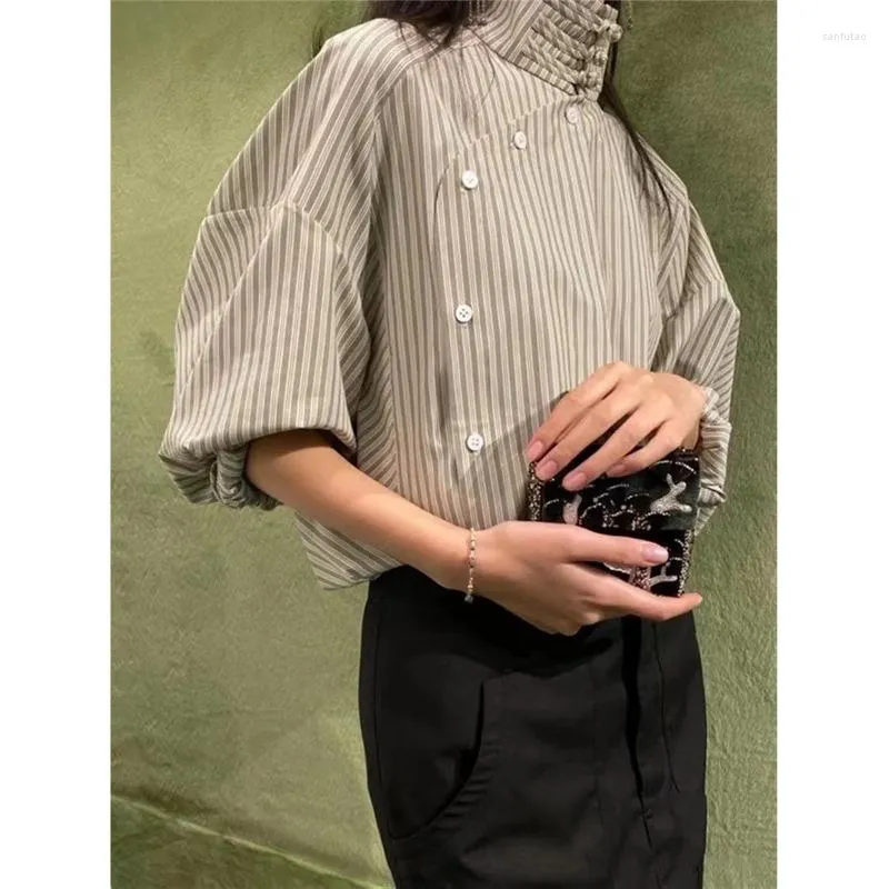Camicette da donna 2023 Colletto alla coreana da donna Stripes OL Camicetta Camicia a maniche lunghe con bottoni a disco cinese e top Chemise