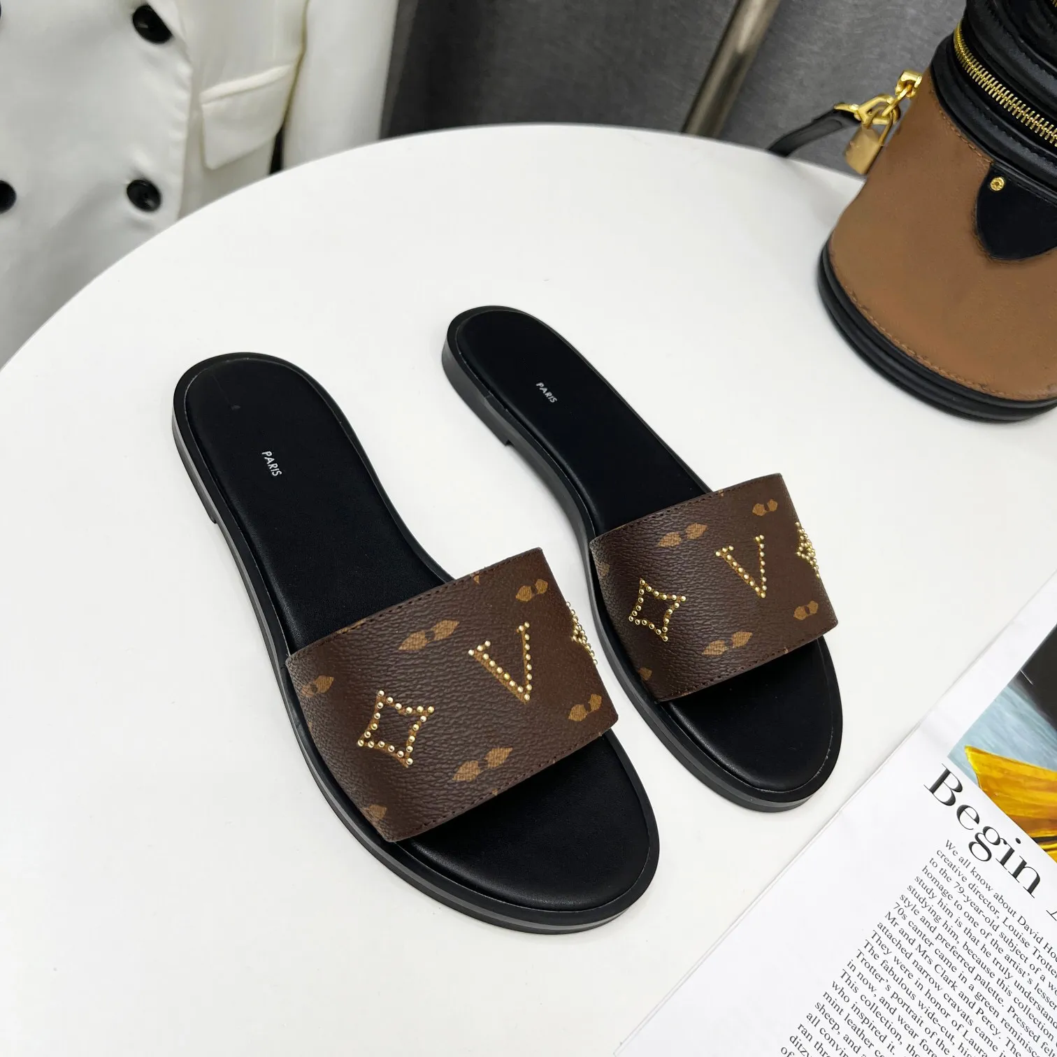 Designer Slides Vrouwen Man Slippers Luxe Mode Sandalen Merk Sandalen Echt Leer Flip Flop Flats Slide Casual Schoenen Sneakers Laarzen door 1978 S330 04