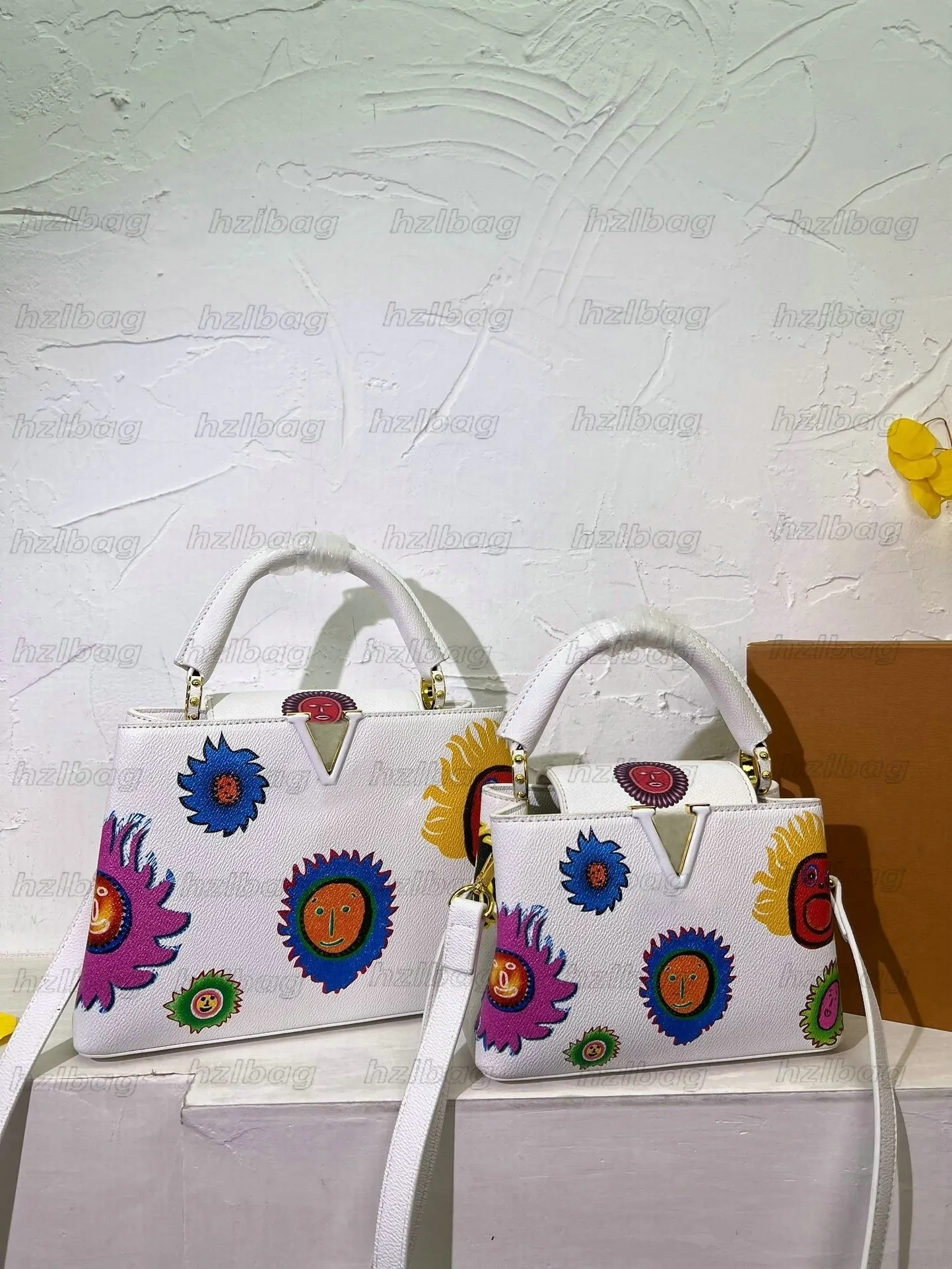 CAPUCINES PM MM Torebki damskie Designer YK Designers Luxurys White Leather Tote Dots Collaboration Torebka Yayoi Kusama Kolorowe twarze Torby z górnym uchwytem M21726