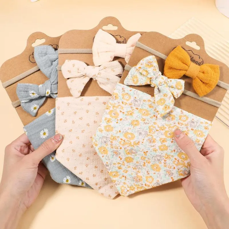 Haaraccessoires 3 Stks/set Mousseline Katoenen Baby Slabbetje Bows Hoofdband Verstelbare Knop Driehoek Speeksel Handdoek Print Zuigelingsjongen Meisjes Voeden Burp